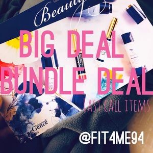 *Special BLOWOUT BUNDLE lipsense*